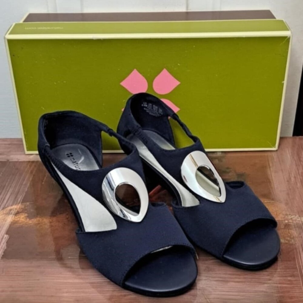 Naturalizer Renata Navy Wedge Sandals Silver Accent Excellent Like New